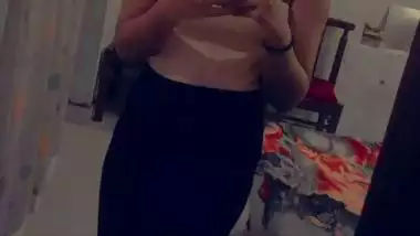 College girl paid nude fingering viral trending clip