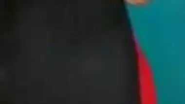 Sexy indian bitch showing legs