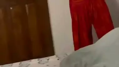 Huge tits MILF pics and nude videos before viral sex