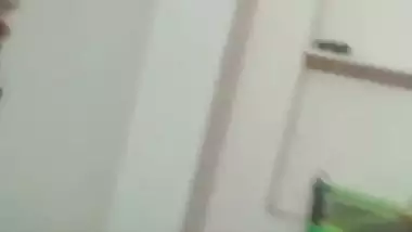 Slutty bhabhi in saree is ready for sex with client