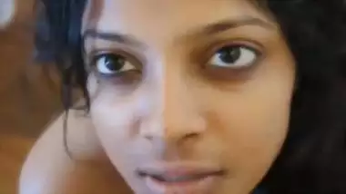 Mallu girlfriend boob show with blowjob to lover