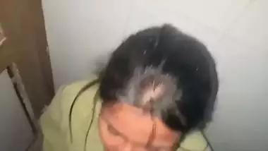 Desi girl enjoys bathroom sex by sucking a big dick