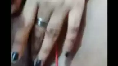 Cute girlfriend black pussy fingering on viral video call