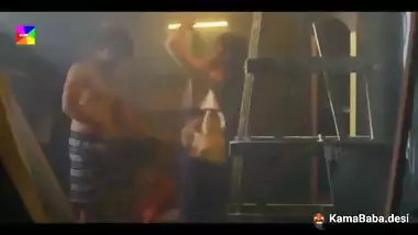 Tamil Servant guy tastes lady servant in dungeon room